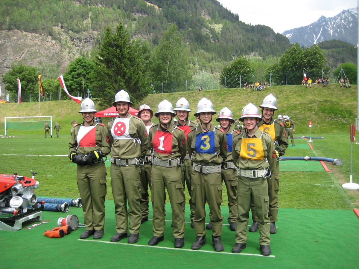 Eine Löschgruppe beim Bewerb