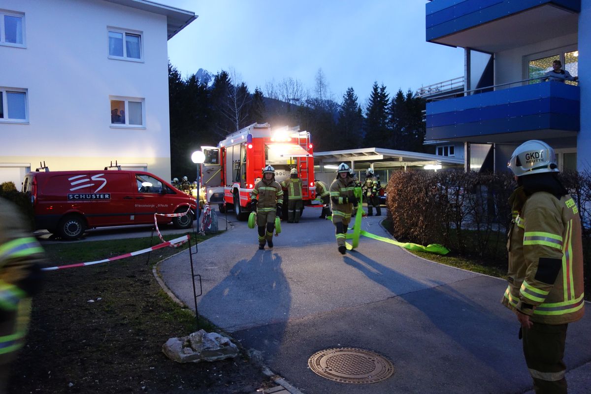 Übung - Kellerbrand in Wohnhaus