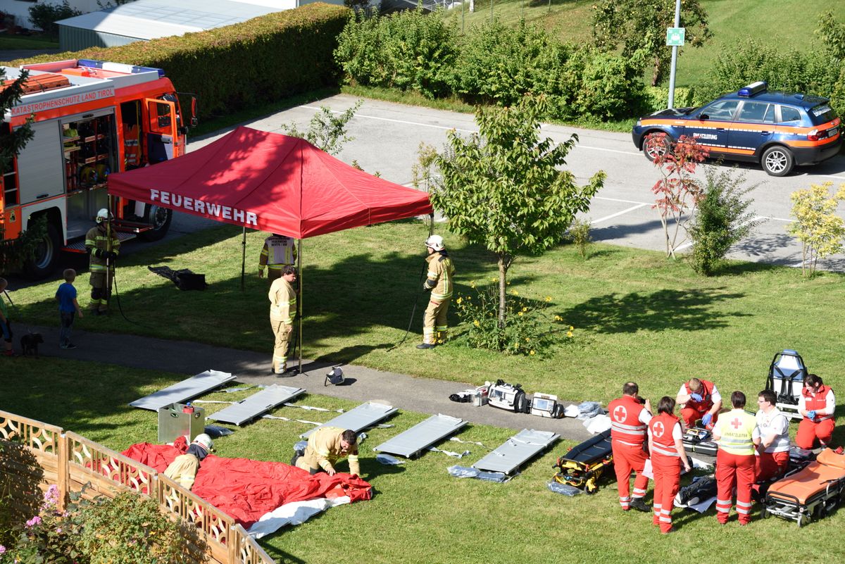 Übung - Brand im Seniorenzentrum Reutte