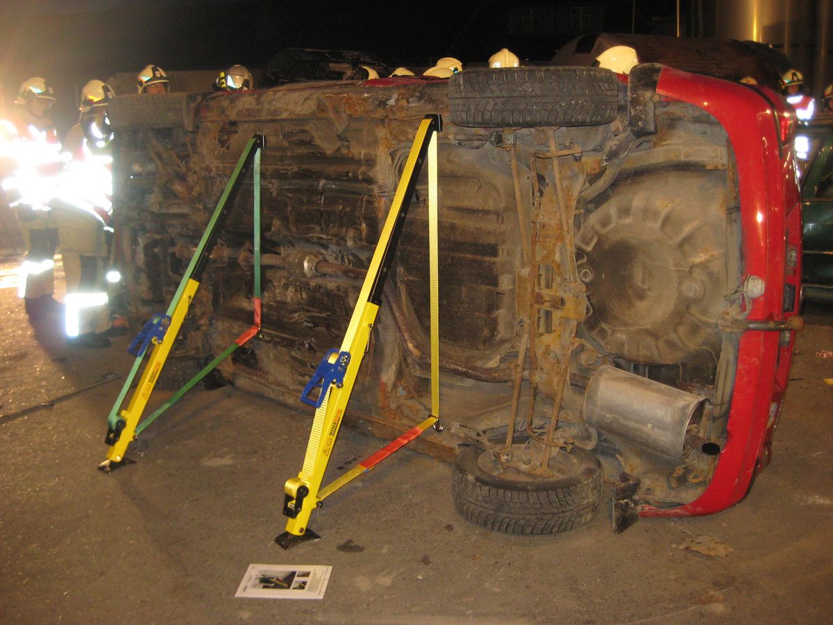 Übung - Technischer Einsatz - Hydraulische Rettungsgeräte, uvm.